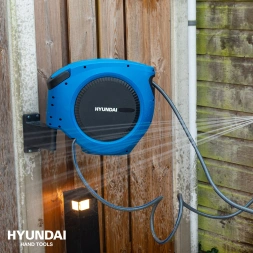 DévIdoir mural de tuyau d'arrosage 20 mètres tuyau de 12mm - HYUNDAI