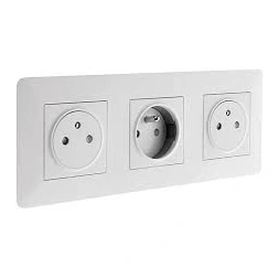 Triple prise affleurante 2P + T 16A blanc +  boite d'encastrement - ARTEZO