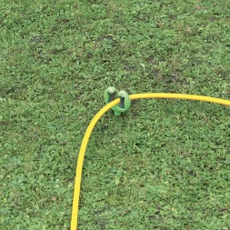 Guide tuyau sur pic métal - RIBIMEX